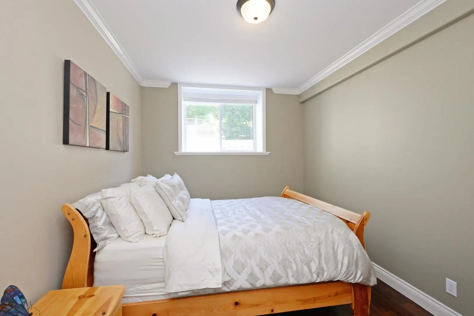 Upscale Character Home With Luxurious Amenities Victoria 0*,  Canada